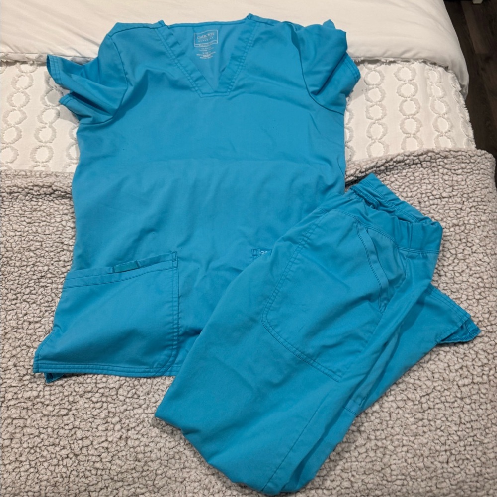 Cherokee Revolution Teal Scrub Top